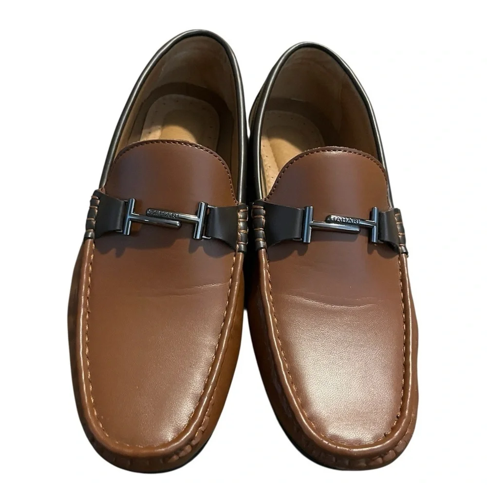 Tahari Elegant Brown Leather Loafers with Black Accents Size 7